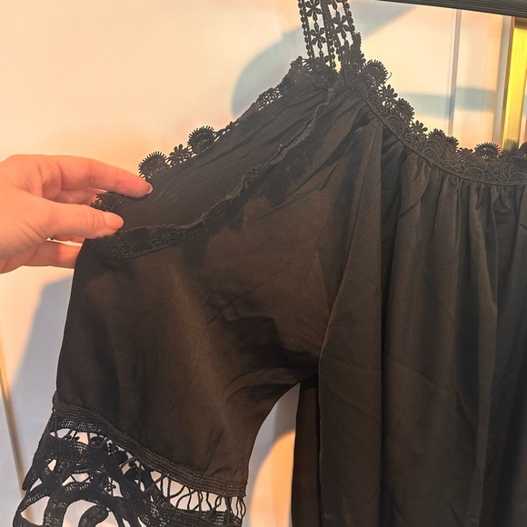 Elegant Black Lace Trim Women's Swim Cover-Up - Picture 4 of 5